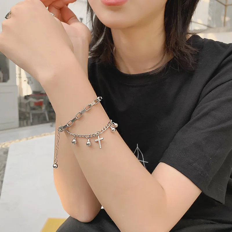 Fashion metal hip hop bracelet female wild cool wind personality single and double layer chain hot sale
Fashion metal hip hop bracelet female wild cool wind personality single and double layer chain hot sale