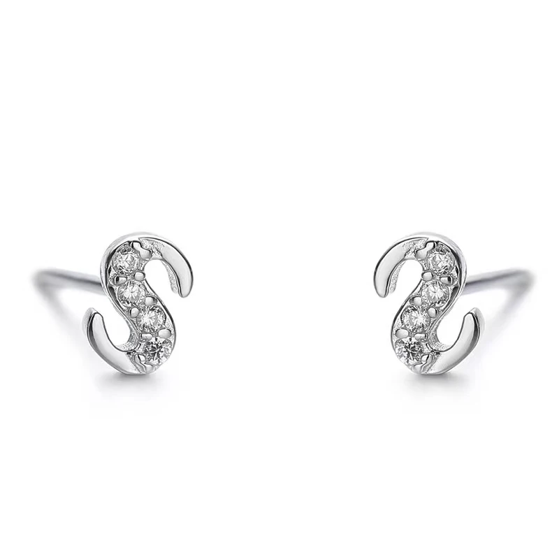 LY 925 Sterling Silver Free Shipping Simple Fashion 26 Letters Christmas Gift Unusual Stud Earrings Of Women Fine Charm Jewelry
LY 925 Sterling Silver Free Shipping Simple Fashion 26 Letters Christmas Gift Unusual Stud Earrings Of Women Fine Charm Jewelry