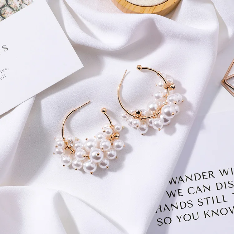 Fashion Simulated Pearl Statement Big Small Hoop Earrings for Women Exaggerate Circle Earrings Personality Nightclub Jewelry
Fashion Simulated Pearl Statement Big Small Hoop Earrings for Women Exaggerate Circle Earrings Personality Nightclub Jewelry