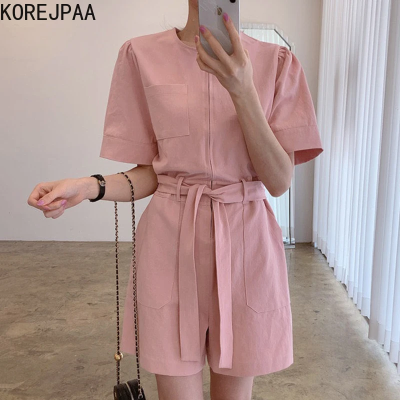 Korejpaa Women Jumpsuits 2021 Summer Korean Chic Simple Round Neck Pink White Zipper Design Lace-Up Waist Short-Sleeved Jumpsuit
Korejpaa Women Jumpsuits 2021 Summer Korean Chic Simple Round Neck Pink White Zipper Design Lace-Up Waist Short-Sleeved Jumpsuit