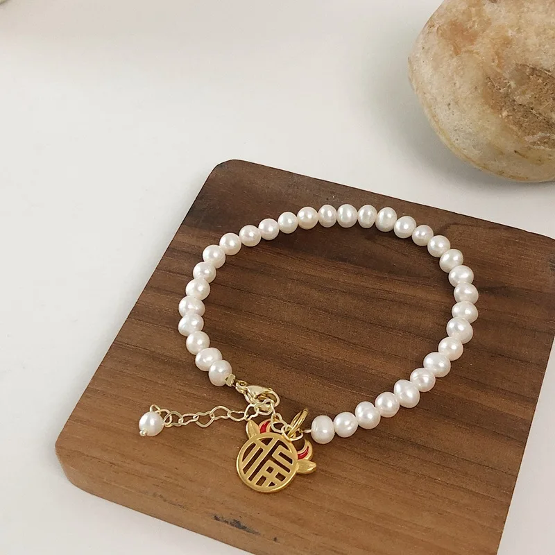 TIMEONLY Baroque Simulation Pearls Chinese Characters Coin Bracelet Cattle Shape Vintage Charms Bracelets for Women Jewelry
TIMEONLY Baroque Simulation Pearls Chinese Characters Coin Bracelet Cattle Shape Vintage Charms Bracelets for Women Jewelry
