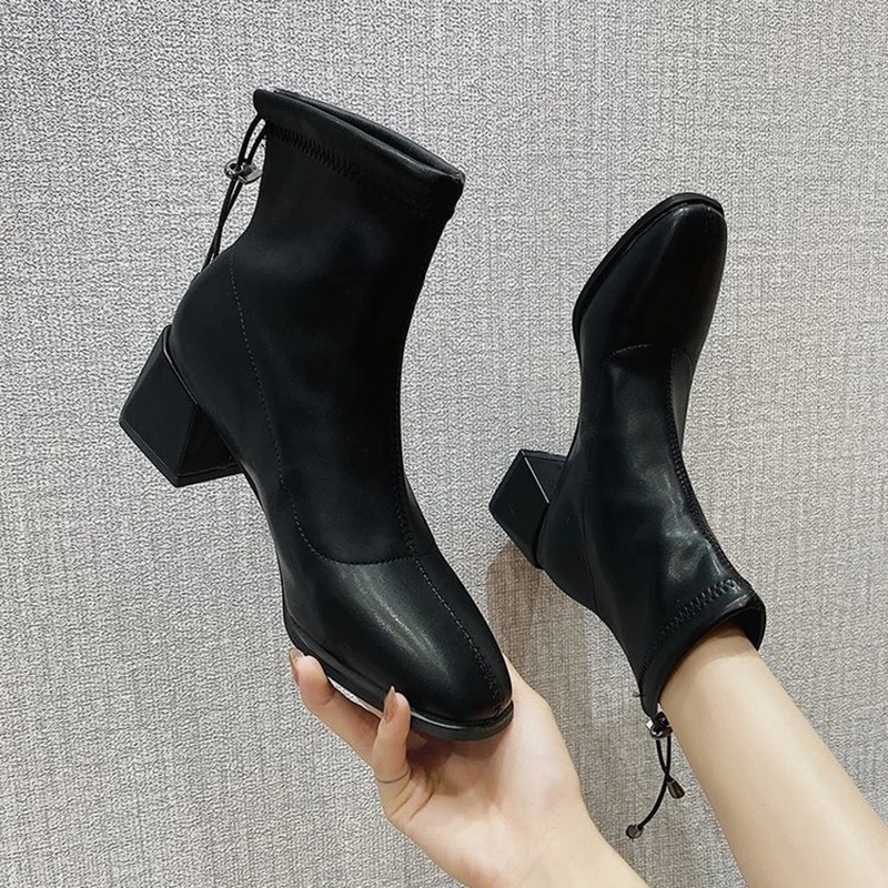 Female Fashion Nude Boots Women's Square Heel Thin White Fashion All-match Boots Set of Ankle Strap Fashion Shoes
Female Fashion Nude Boots Women's Square Heel Thin White Fashion All-match Boots Set of Ankle Strap Fashion Shoes
