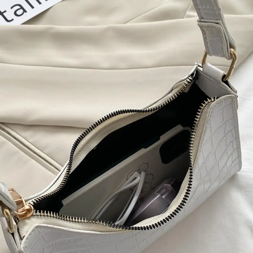 Fashion Rectangle Exquisite Solid Color Zipper Handbag Shoulder Bag Fashion Accessories
Fashion Rectangle Exquisite Solid Color Zipper Handbag Shoulder Bag Fashion Accessories