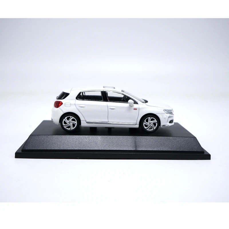 Модель автомобиля в масштабе 1:43 CITROEN DS модель из сплава статическая высокой