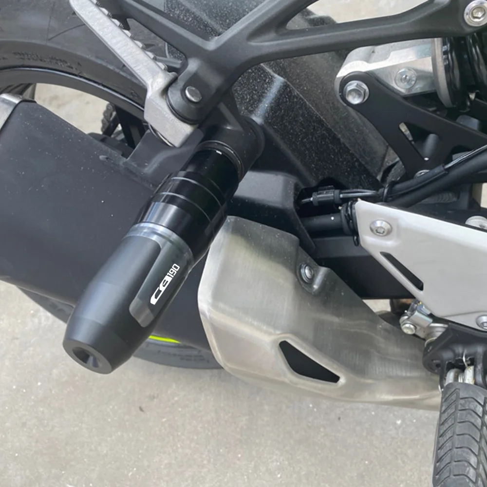 Motorcycle Frame Crash Pads Engine Case Sliders FOR HONDA CB190 all years 2021 2020 2019 2018 2017 2016 2015 2014 2013 2012 2011
Motorcycle Frame Crash Pads Engine Case Sliders FOR HONDA CB190 all years 2021 2020 2019 2018 2017 2016 2015 2014 2013 2012 2011