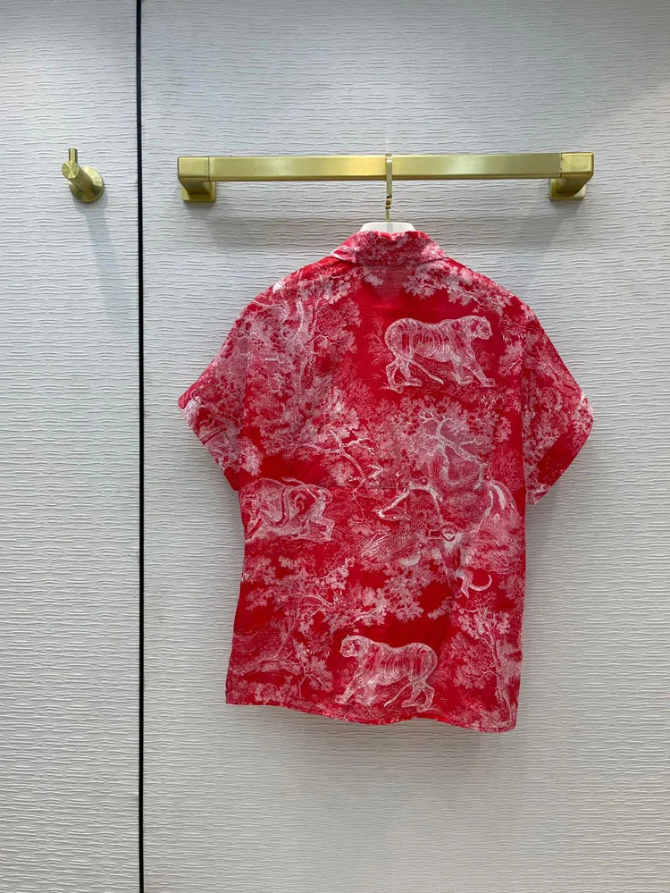 Holiday Flower Shirts for Women Summer 2021 New High-end Brand Lapel Short Sleeve Tops Fashion Jungle Animal Print Cotton Shirts
Holiday Flower Shirts for Women Summer 2021 New High-end Brand Lapel Short Sleeve Tops Fashion Jungle Animal Print Cotton Shirts