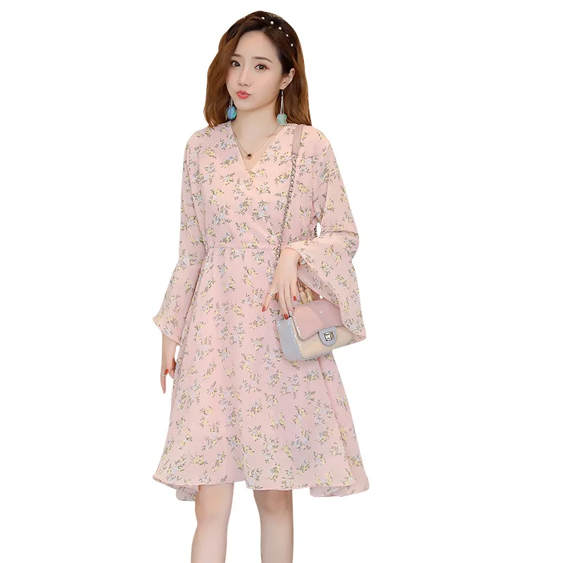 White Maternity Wear 2020 Spring and Autumn long Sleeve V neck Floral Chiffon Breastfeeding Short Dress
White Maternity Wear 2020 Spring and Autumn long Sleeve V neck Floral Chiffon Breastfeeding Short Dress