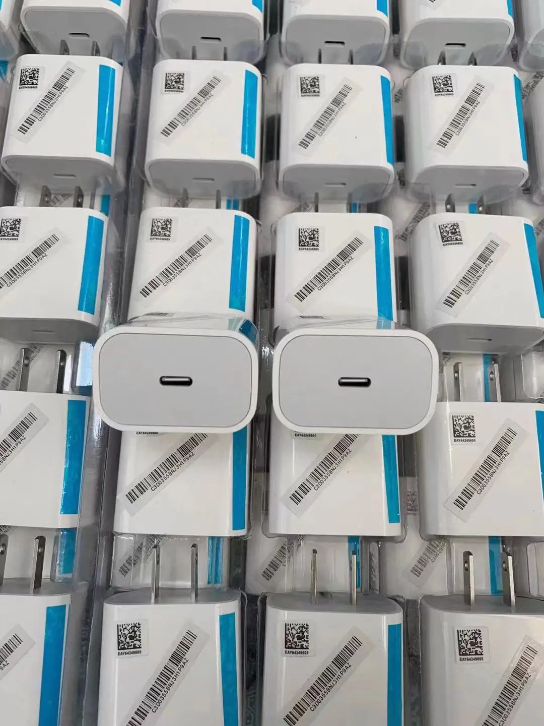 10 шт./Лот 20 Вт PD USB-C Тип C зарядное устройство адаптер для телефона 12 Pro 11 XS US EU вилка AU дорожное зарядное устройство адаптер питания
10 шт./Лот 20 Вт PD USB-C Тип C зарядное устройство адаптер для телефона 12 Pro 11 XS US EU вилка AU дорожное зарядное устройство адаптер питания
