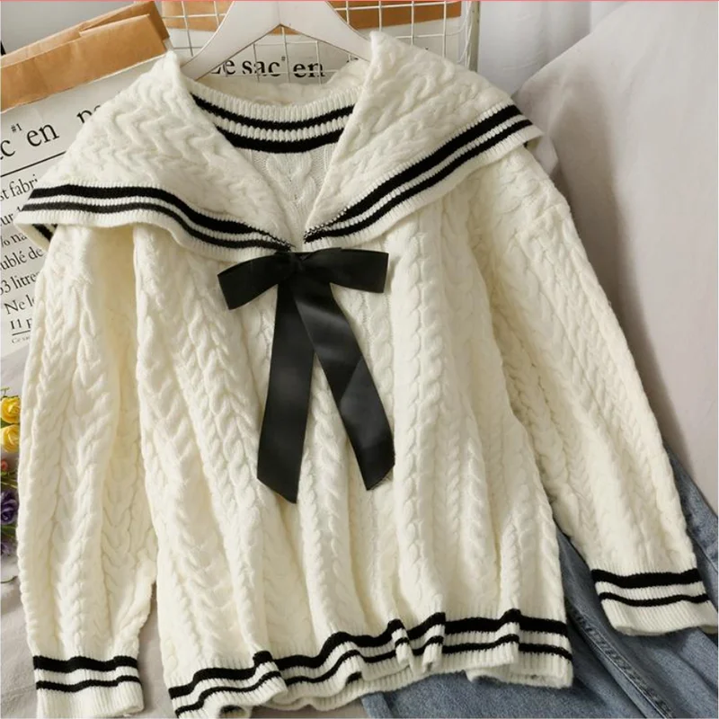 Autumn and winter thickening new French color-blocking sweater bowknot ladies long-sleeved twist stripe loose knit top casual
Autumn and winter thickening new French color-blocking sweater bowknot ladies long-sleeved twist stripe loose knit top casual