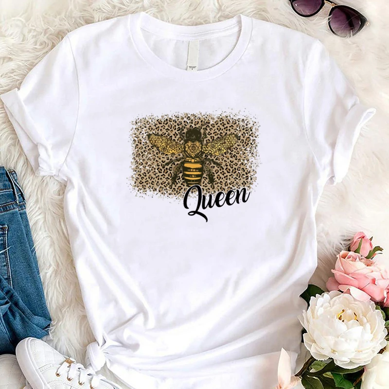 С леопардовым принтом Queen Bee печатных футболки для девочек хлопок Графические футболки сохранить пчелы забавные Мама Жизнь футболка Big Разм... 
С леопардовым принтом Queen Bee печатных футболки для девочек хлопок Графические футболки сохранить пчелы забавные Мама Жизнь футболка Big Разм...