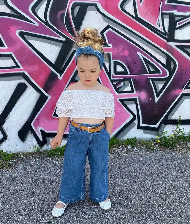 Футболка и джинсовые брюки для девочек, Модный повседневный топ с вырезом лодочкой и короткими рукавами, длинные штаны, костюм, летняя футбо...
Футболка и джинсовые брюки для девочек, Модный повседневный топ с вырезом лодочкой и короткими рукавами, длинные штаны, костюм, летняя футбо...