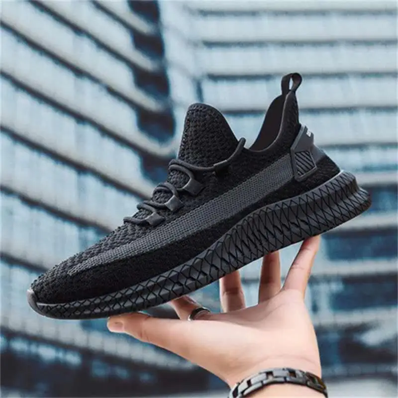 Men's Knitted Sneakers Lightweight And Breathable Mesh Sports Running Shoes Black And White Ladies Walking Fitness Jogging Shoes
Men's Knitted Sneakers Lightweight And Breathable Mesh Sports Running Shoes Black And White Ladies Walking Fitness Jogging Shoes