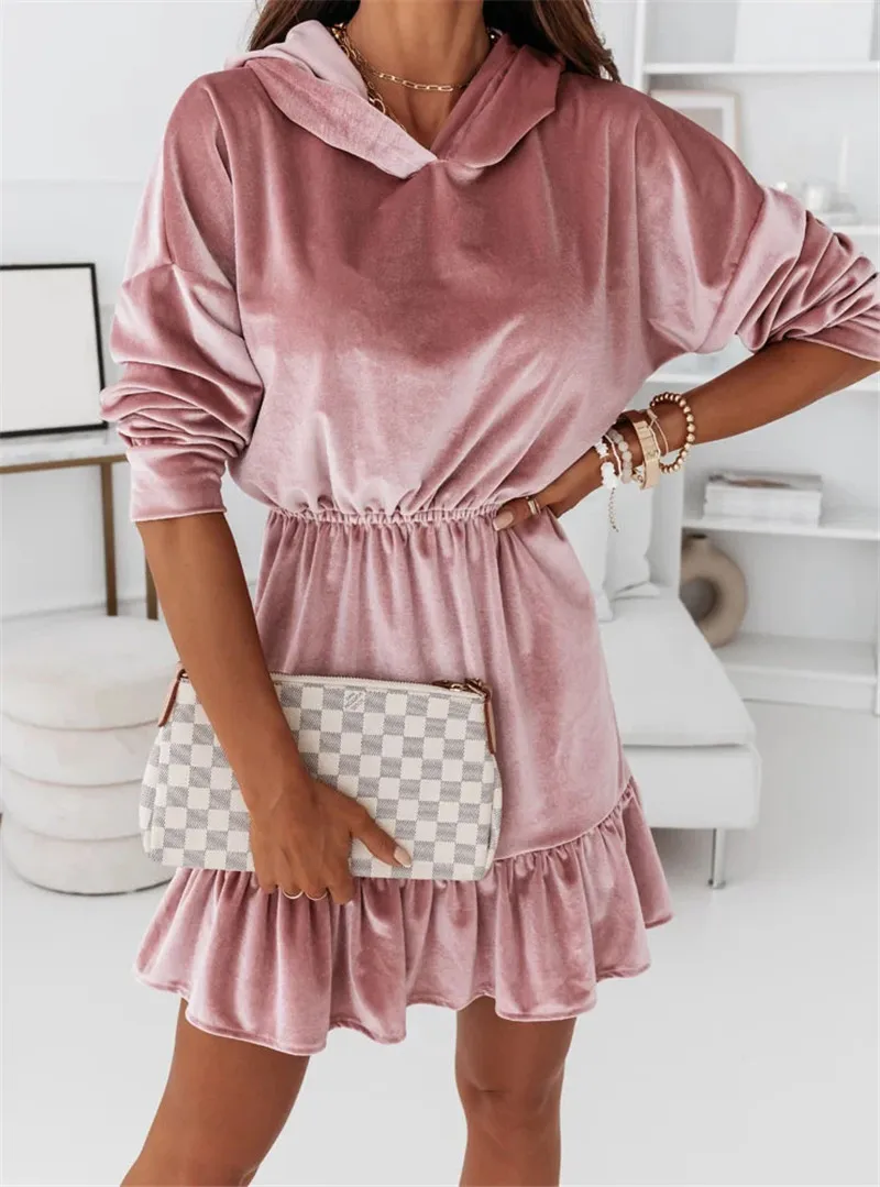 Women Solid Color A-Line Dress Hooded Design Ruffles Decor O-Neck Long Sleeve Elastic Mid Waist Autumn Winter Velvet Warm Dress
Women Solid Color A-Line Dress Hooded Design Ruffles Decor O-Neck Long Sleeve Elastic Mid Waist Autumn Winter Velvet Warm Dress