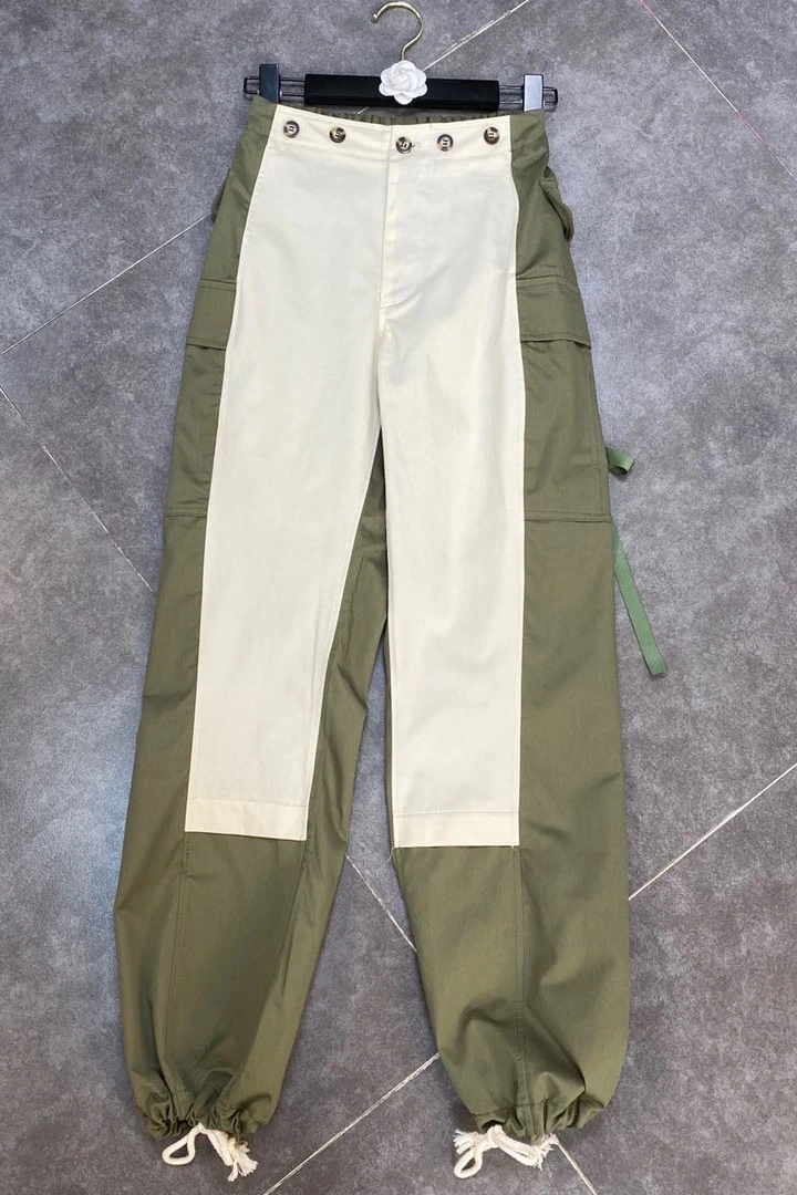 2021 Summer Women Cargo Pants Waist Multi Button Drawstring Hem Stitching Pocket Fashion Pants
2021 Summer Women Cargo Pants Waist Multi Button Drawstring Hem Stitching Pocket Fashion Pants