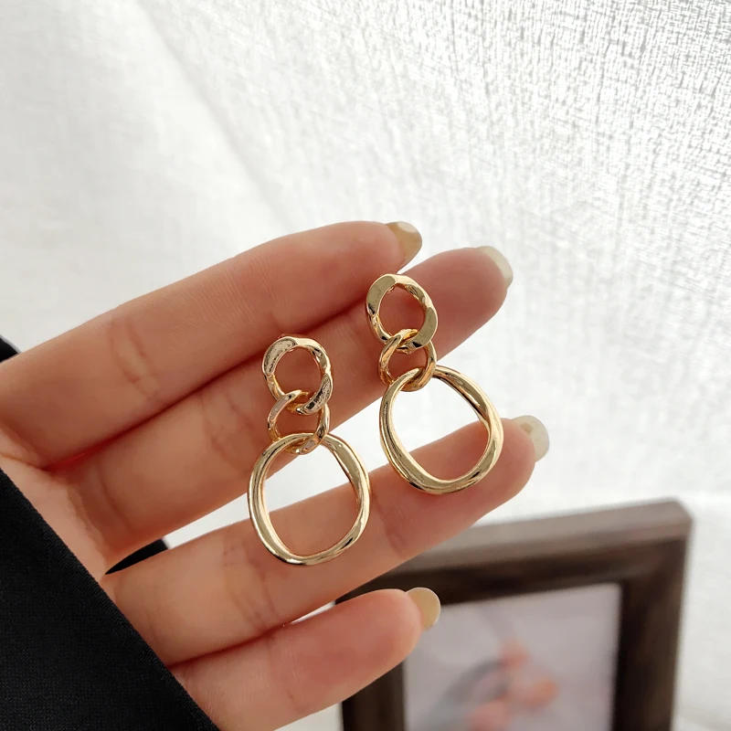 925 Silver Needle Women Jewelry Drop Earrings Hot Selling Gold Color Metal Earrings For Women Party Gifts
925 Silver Needle Women Jewelry Drop Earrings Hot Selling Gold Color Metal Earrings For Women Party Gifts