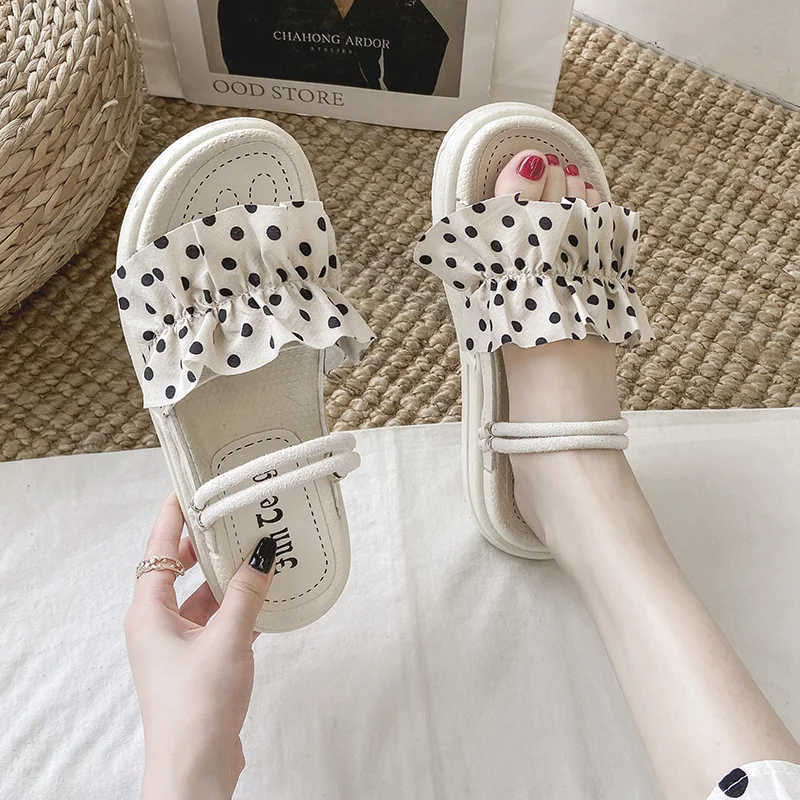 Female Shoes Slippers Flat Luxury Slides Med Summer Clogs Woman 2021 Designer Beach Rome PU Shoes Slippers Women Summer Pantofle
Female Shoes Slippers Flat Luxury Slides Med Summer Clogs Woman 2021 Designer Beach Rome PU Shoes Slippers Women Summer Pantofle