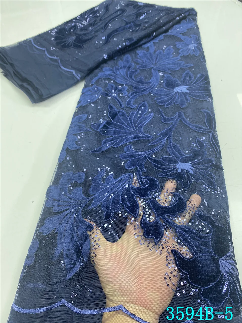 Hot Sale African Velvet Lace Fabric Popular Bridal Lace Fabric with Sequins French Tulle Lace Fabric for Party Dress APW3594B
Hot Sale African Velvet Lace Fabric Popular Bridal Lace Fabric with Sequins French Tulle Lace Fabric for Party Dress APW3594B