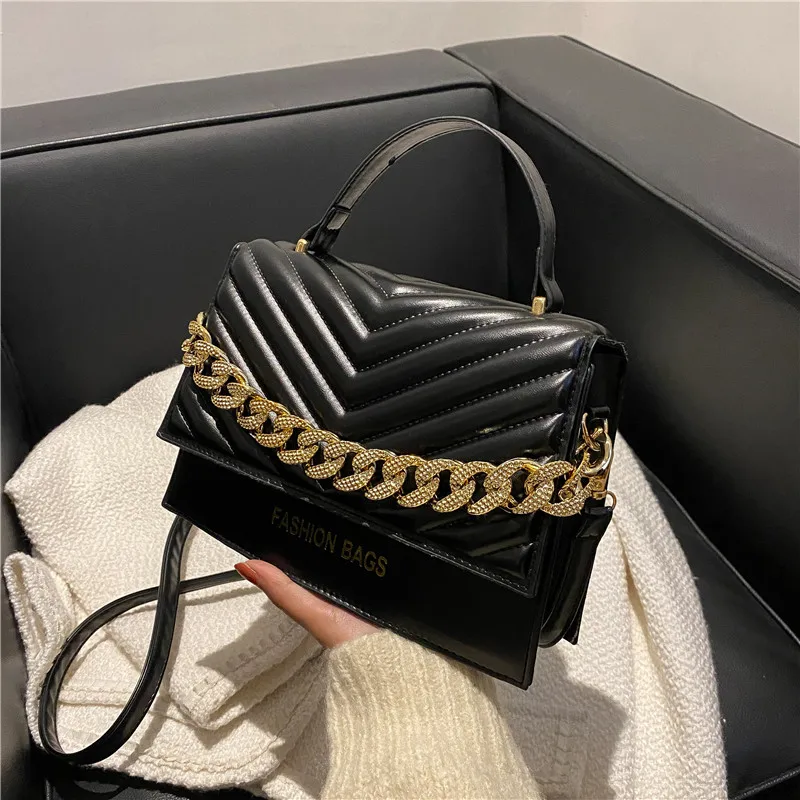2022 New Designer Handbags Square Shoulder Bag Thick Chain Crossbody Bags For Women Small Top Handle Bags
2022 New Designer Handbags Square Shoulder Bag Thick Chain Crossbody Bags For Women Small Top Handle Bags