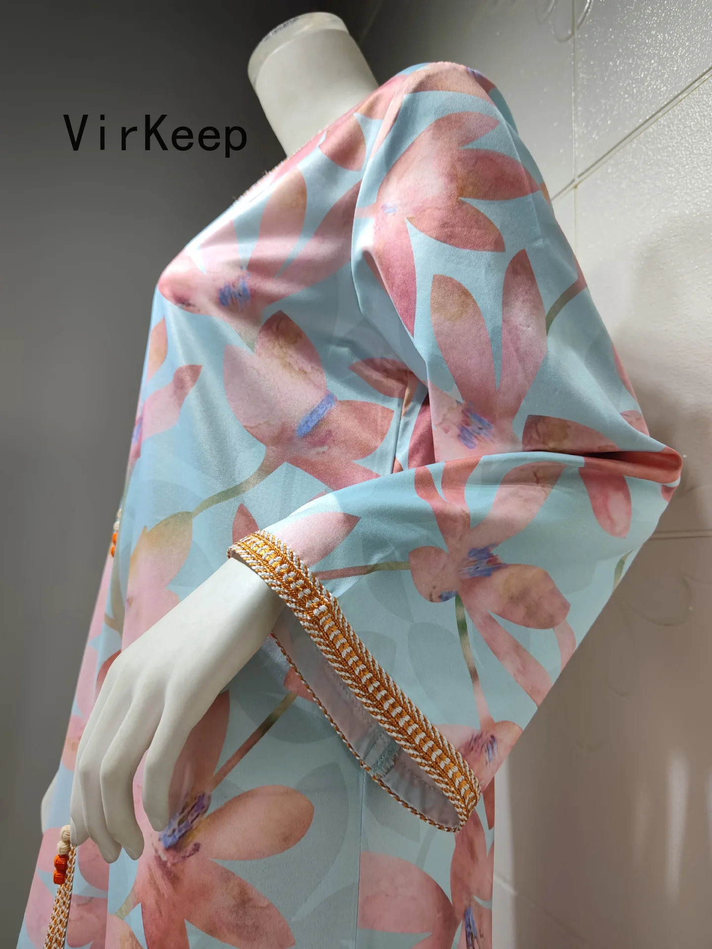 women floral printed maxi dress fashion full sleeve robe jalabiya ramadan Kaftan gown arabic Dubai islamic Muslim Abaya VKDR2475
women floral printed maxi dress fashion full sleeve robe jalabiya ramadan Kaftan gown arabic Dubai islamic Muslim Abaya VKDR2475