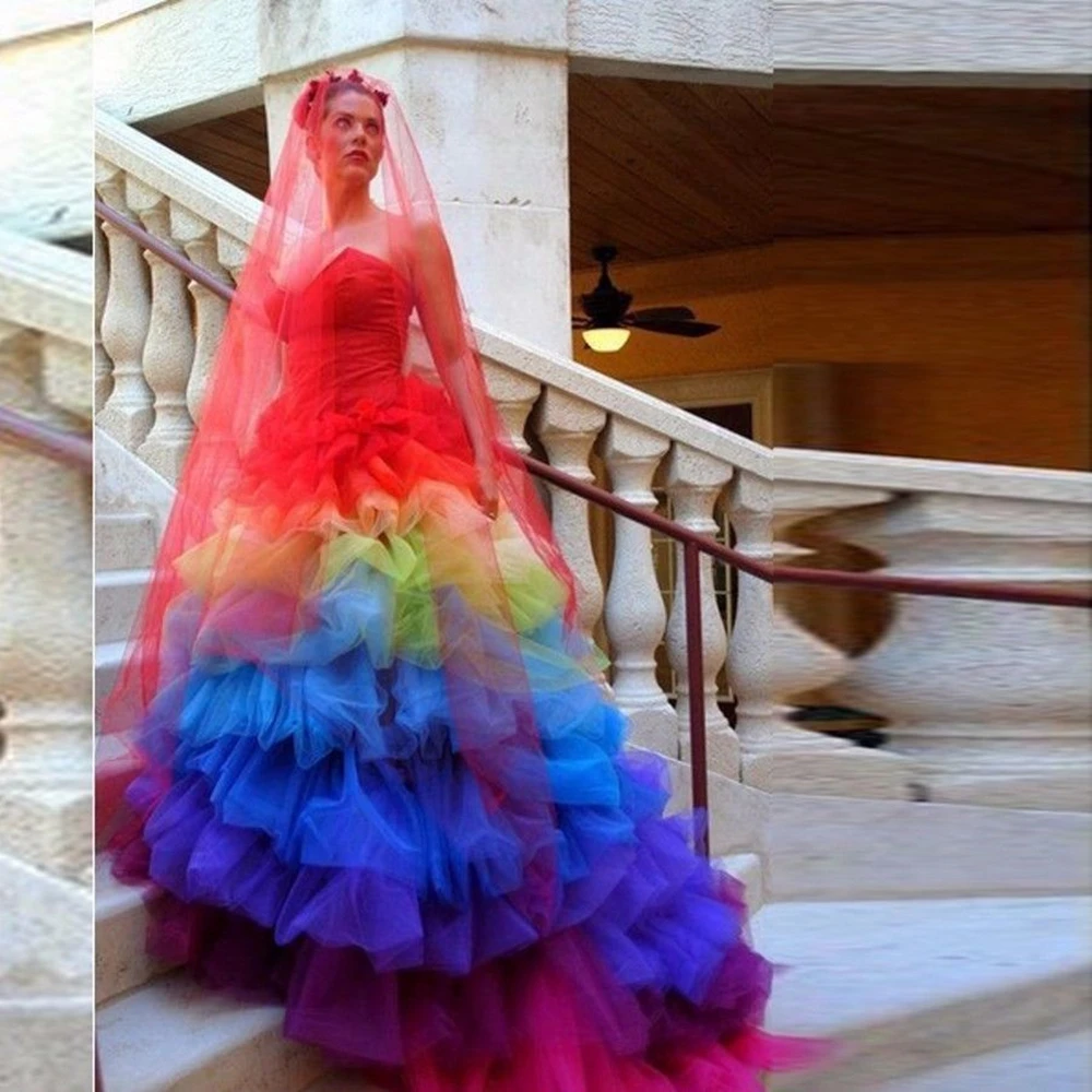 

Vintage Gothic Colorful Rainbow Wedding Dress Sweetheart Fancy Tiered Tulle Skirt A Line Organza Bridal Gowns Garden Bride Dress