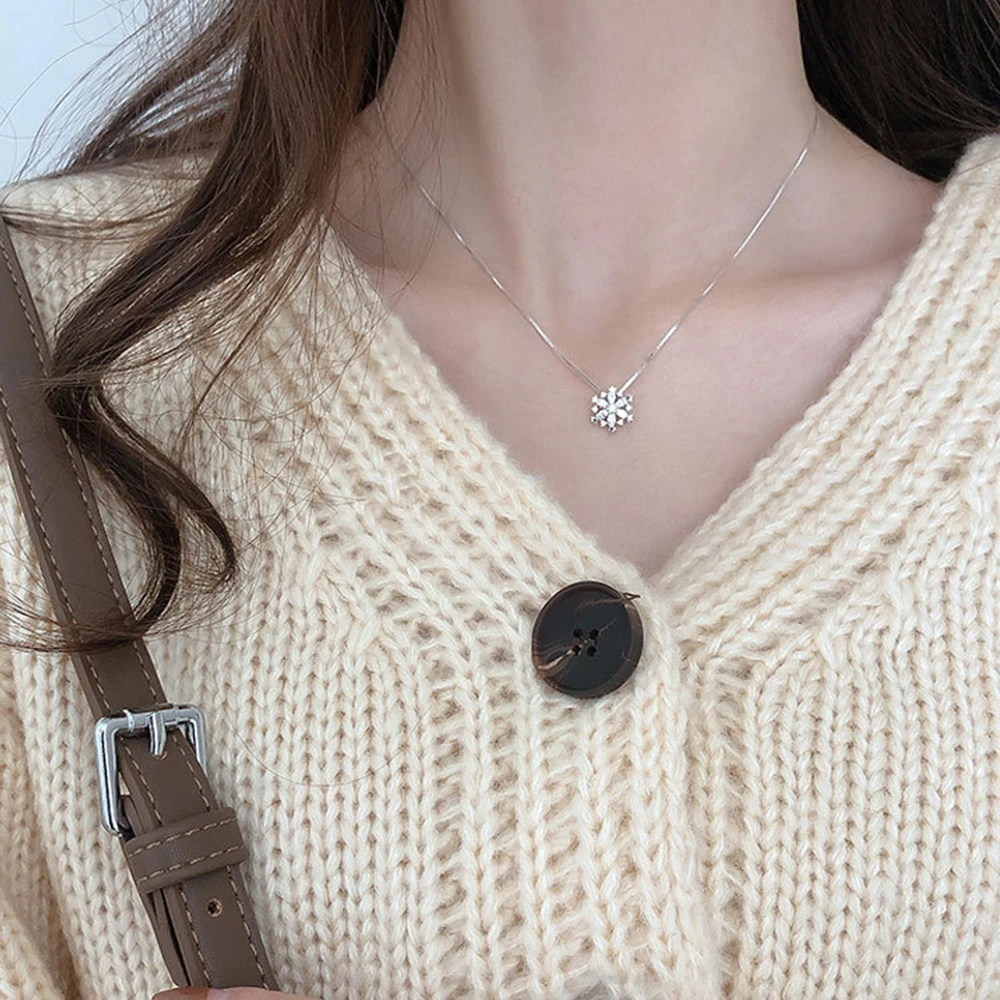 Cubic Zircon Snowflake Pendant Necklace Fashion Clavicle Chain Rose Gold Silver Color Necklace For Women
Cubic Zircon Snowflake Pendant Necklace Fashion Clavicle Chain Rose Gold Silver Color Necklace For Women