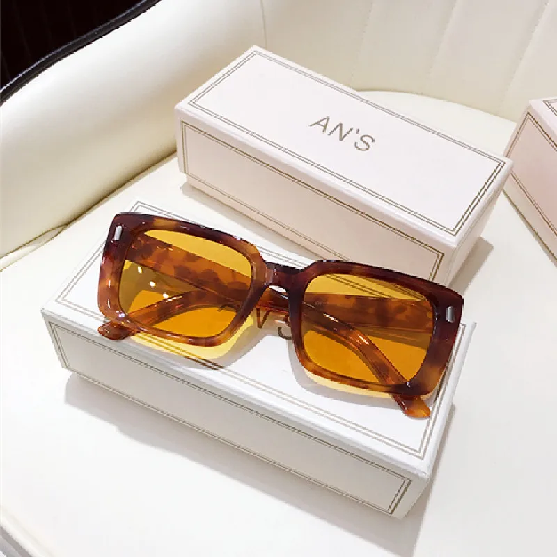 Imwete Vintage Rectangle Womens Sunglasses Retro Brand Designer Driving Sun Glasses Men Outdoor Square Eyeglasses Shades UV400
Imwete Vintage Rectangle Womens Sunglasses Retro Brand Designer Driving Sun Glasses Men Outdoor Square Eyeglasses Shades UV400