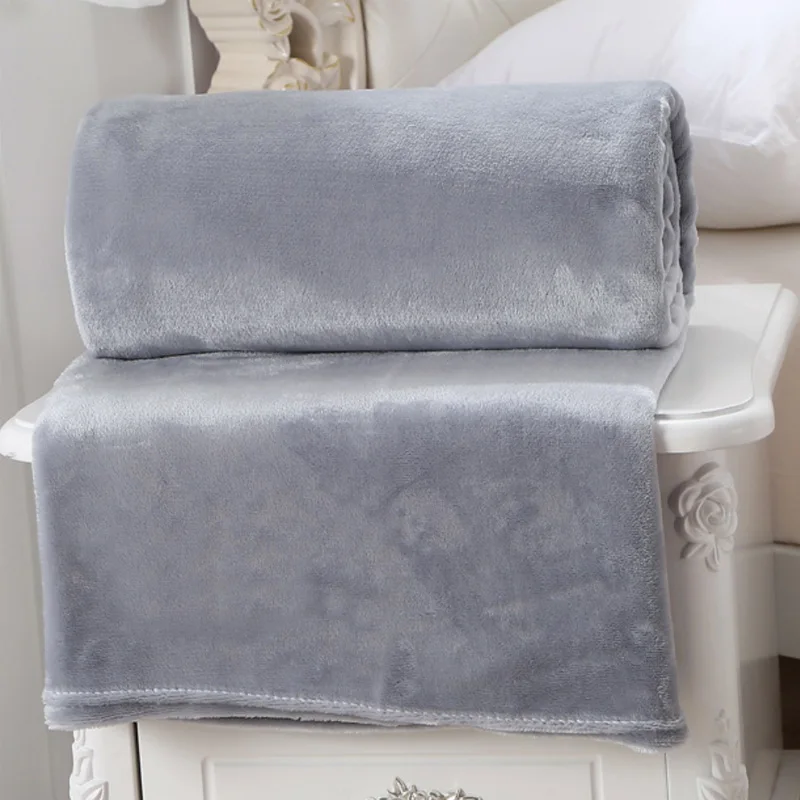 Однотонное Флисовое одеяло для кровати, зимнее теплое пушистое одеяло из кораллового флиса, покрывало для дивана, покрывало, фланелевые оде...
Однотонное Флисовое одеяло для кровати, зимнее теплое пушистое одеяло из кораллового флиса, покрывало для дивана, покрывало, фланелевые оде...