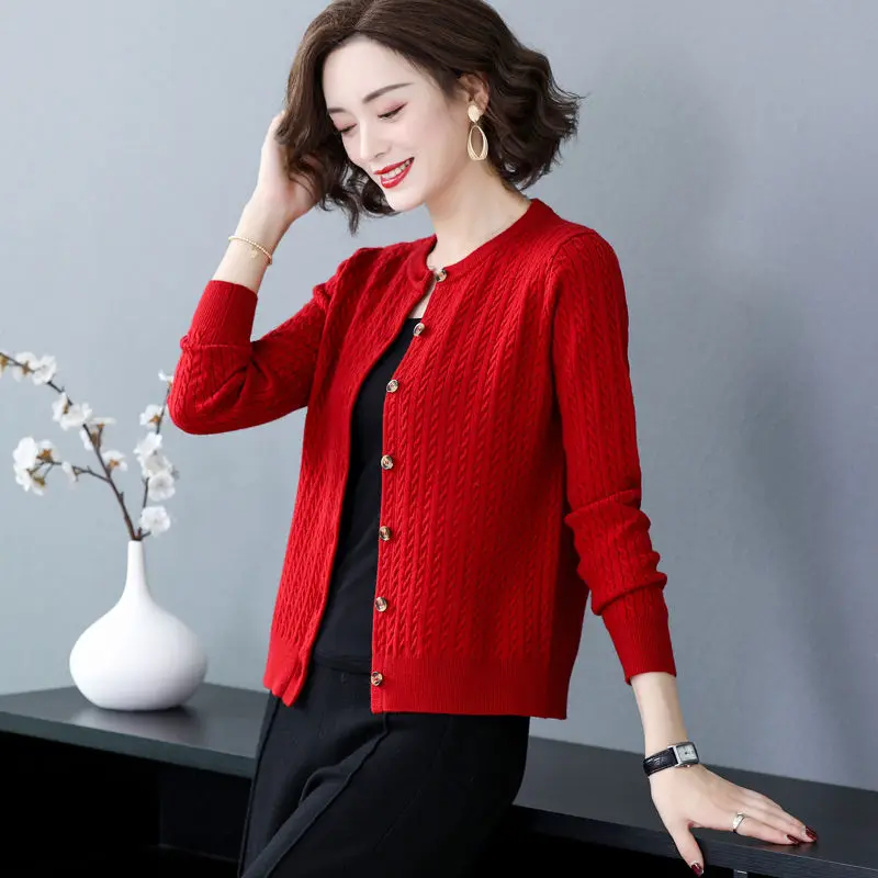 Women 2021 Spring Autumn Solid Color Knitted Coats Female O-neck Cardigan Sweater Jackets Ladies Loose Twist Short Outwears D527
Women 2021 Spring Autumn Solid Color Knitted Coats Female O-neck Cardigan Sweater Jackets Ladies Loose Twist Short Outwears D527