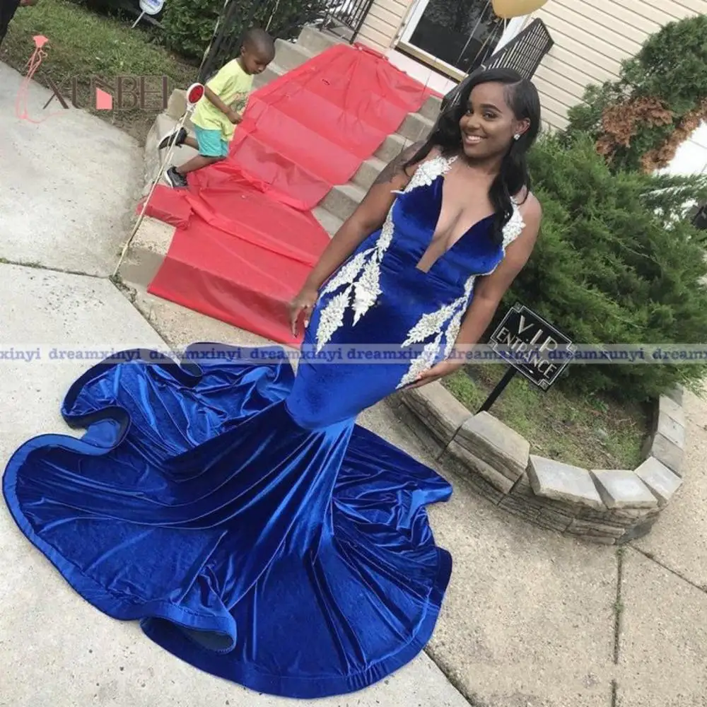 Plus Size Long Mermaid Prom Dresses New Sleeveless O Neck Sweep Strain Velvet Black Girl Formal Evening Dress Party Gowns
Plus Size Long Mermaid Prom Dresses New Sleeveless O Neck Sweep Strain Velvet Black Girl Formal Evening Dress Party Gowns