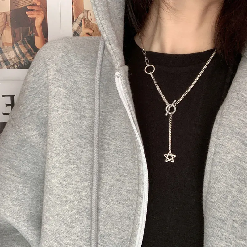 FMILY Minimalist 925 Sterling Silver Hollow Meteor Necklace Retro Fashion OT Buckle Hip Hop Clavicle Chain for Girlfriend Gift
FMILY Minimalist 925 Sterling Silver Hollow Meteor Necklace Retro Fashion OT Buckle Hip Hop Clavicle Chain for Girlfriend Gift