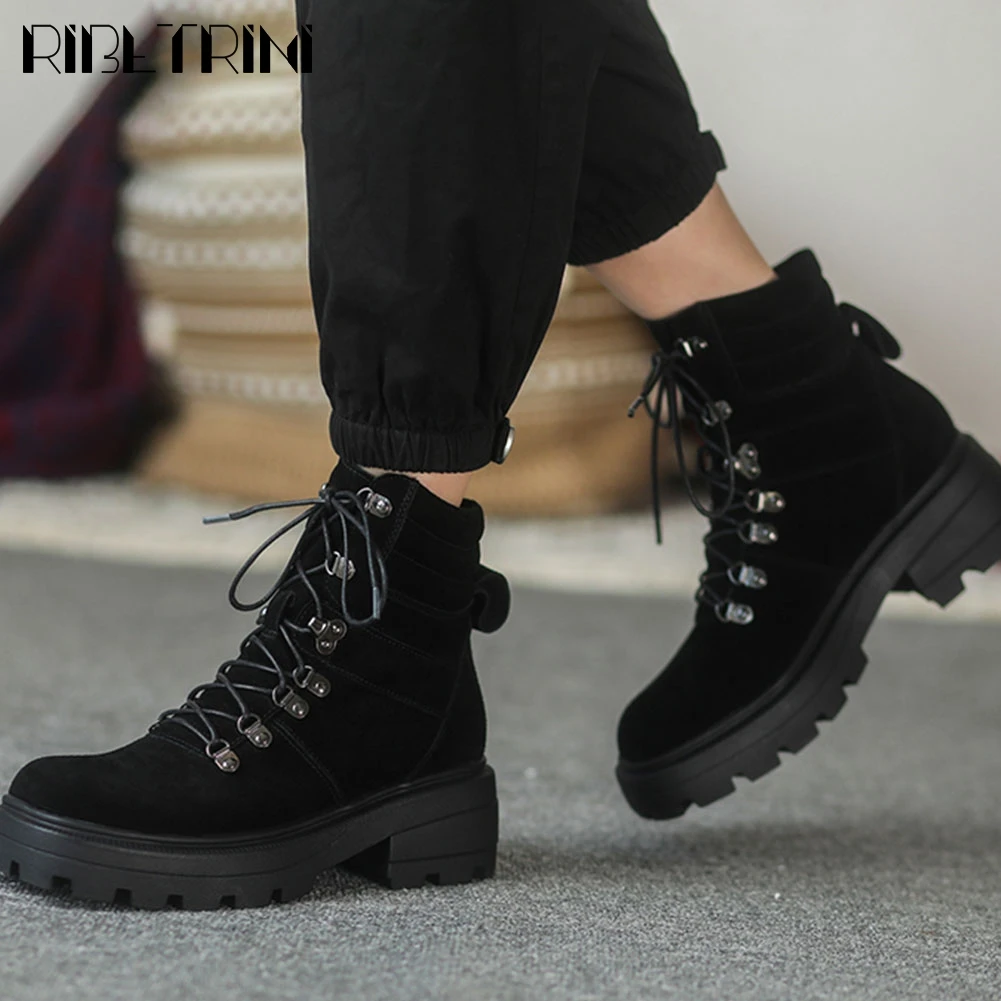 RIBETRINI Buckle Square Heel Motocycle Shoes Genuine Leather Platform shoes lace Metal Ankle Women Boots Casual Boots
RIBETRINI Buckle Square Heel Motocycle Shoes Genuine Leather Platform shoes lace Metal Ankle Women Boots Casual Boots
