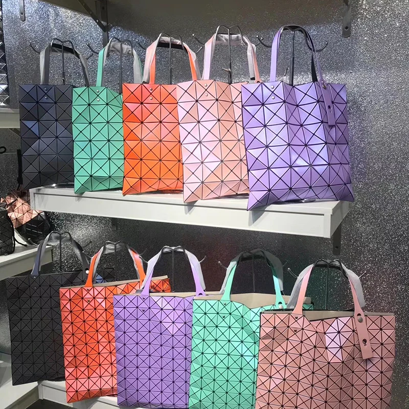 Split Leather Women's Bag 10 Compartments 6-compartment Single-shoulder Handbag Laser Magic Color Folding Bag Channels Handbag
Split Leather Women's Bag 10 Compartments 6-compartment Single-shoulder Handbag Laser Magic Color Folding Bag Channels Handbag