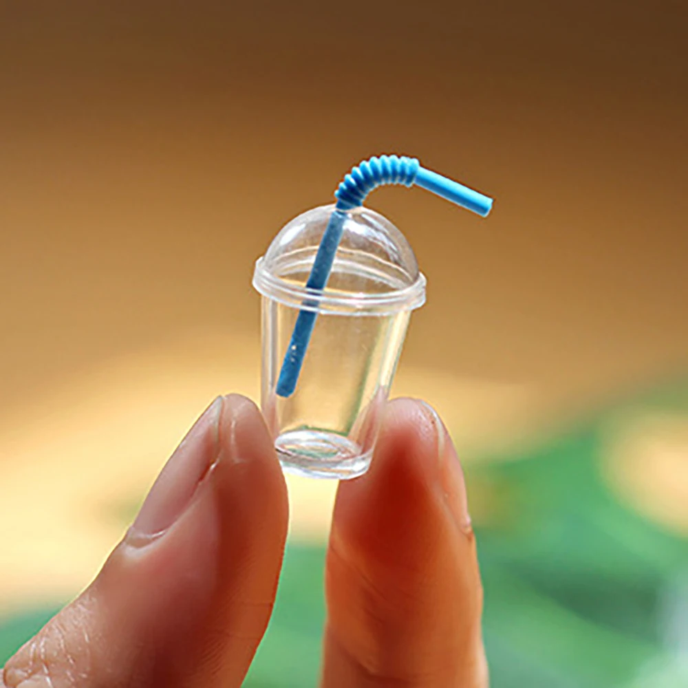 1Pcs 1/12 Doll House Miniature Resin Milk Tea with Straw Simulation Drink Model Toys for Mini Decoration Dollhouse Accessories
1Pcs 1/12 Doll House Miniature Resin Milk Tea with Straw Simulation Drink Model Toys for Mini Decoration Dollhouse Accessories