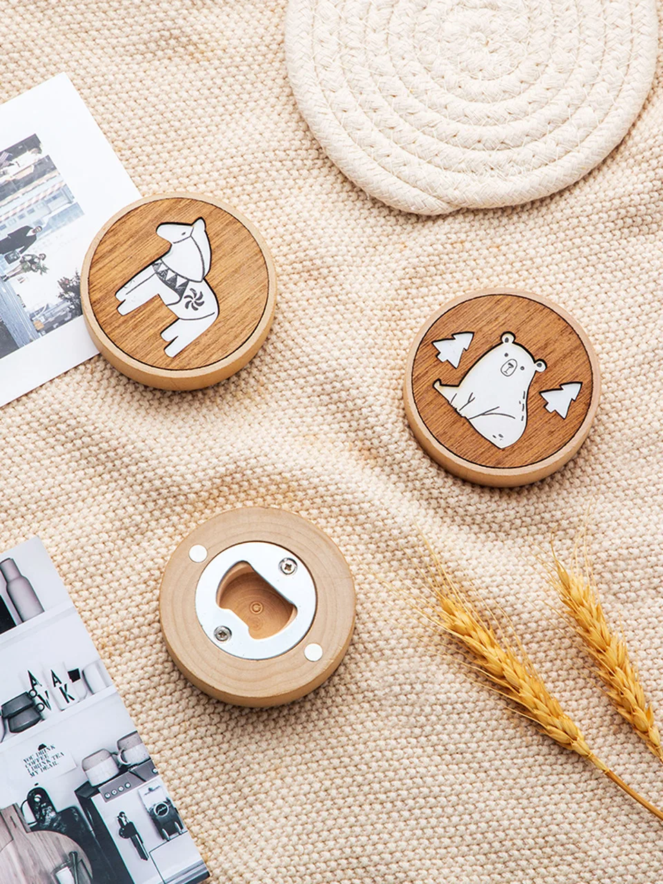 Creative Fridge Magnets Magnetic Personality Portable Beer Bottle Opener Home-Kai Bottles Bottle Opener Screwdriver
Creative Fridge Magnets Magnetic Personality Portable Beer Bottle Opener Home-Kai Bottles Bottle Opener Screwdriver