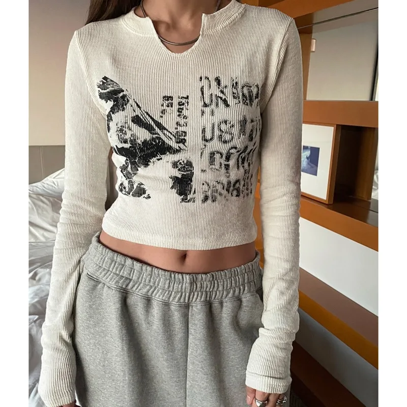 Vintage Letter Print Long Sleeve Crop Top Women Sexy Slim Knitted T-Shirt Korean Fashion Spring Autumn High Street T-Shirt 2021
Vintage Letter Print Long Sleeve Crop Top Women Sexy Slim Knitted T-Shirt Korean Fashion Spring Autumn High Street T-Shirt 2021