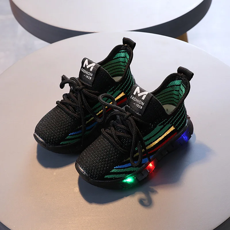 2021 Size 21-30 Glowing Sneakers Boy Sports Laces Mesh Chidlren Casual Shoes Baby Breathable LED Flashing Lights Girls Shoes
2021 Size 21-30 Glowing Sneakers Boy Sports Laces Mesh Chidlren Casual Shoes Baby Breathable LED Flashing Lights Girls Shoes