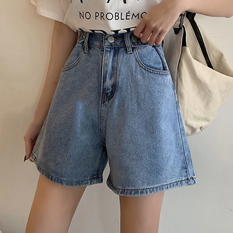 2021spring and Autumn New Retro Hong Kong Style High Waist Wide-Leg Denim Shorts Slimming and Straight Pants Loose Fashion
2021spring and Autumn New Retro Hong Kong Style High Waist Wide-Leg Denim Shorts Slimming and Straight Pants Loose Fashion