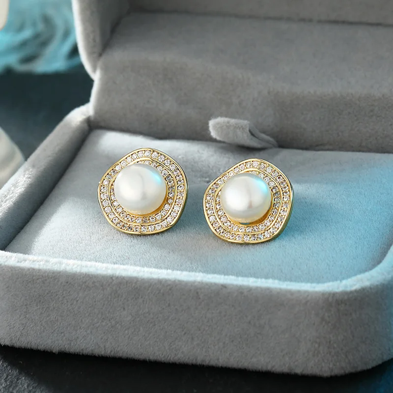 New Fashion Earrings 925 Silver Pearl Inlaid Zircon Earrings Korea Fashion Earrings for Women 2021 Trend Jewelry Wholesale
New Fashion Earrings 925 Silver Pearl Inlaid Zircon Earrings Korea Fashion Earrings for Women 2021 Trend Jewelry Wholesale