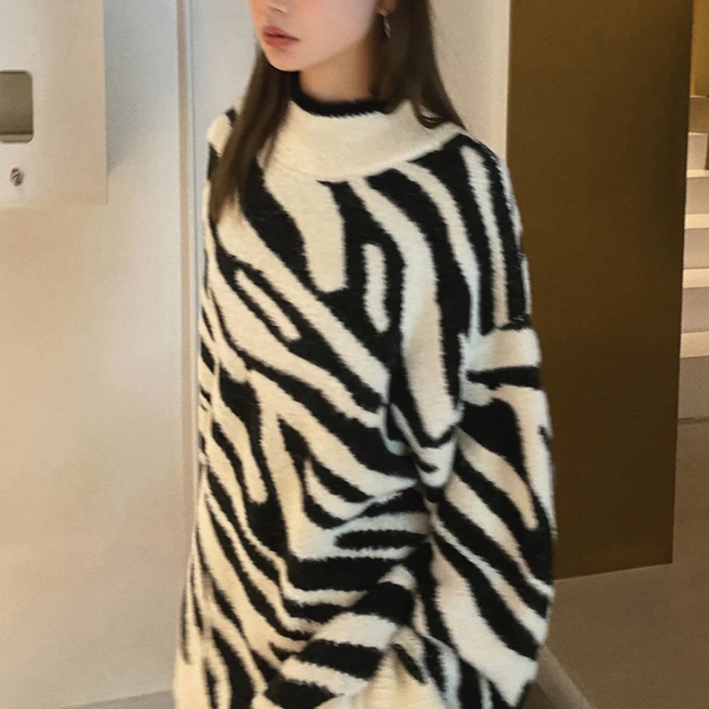 Vintage Zebra Knitting Woman Sweater Round Neck Fashion Loose Long Sleeve Autumn Winter Female Pullovers Y2K Clothing
Vintage Zebra Knitting Woman Sweater Round Neck Fashion Loose Long Sleeve Autumn Winter Female Pullovers Y2K Clothing