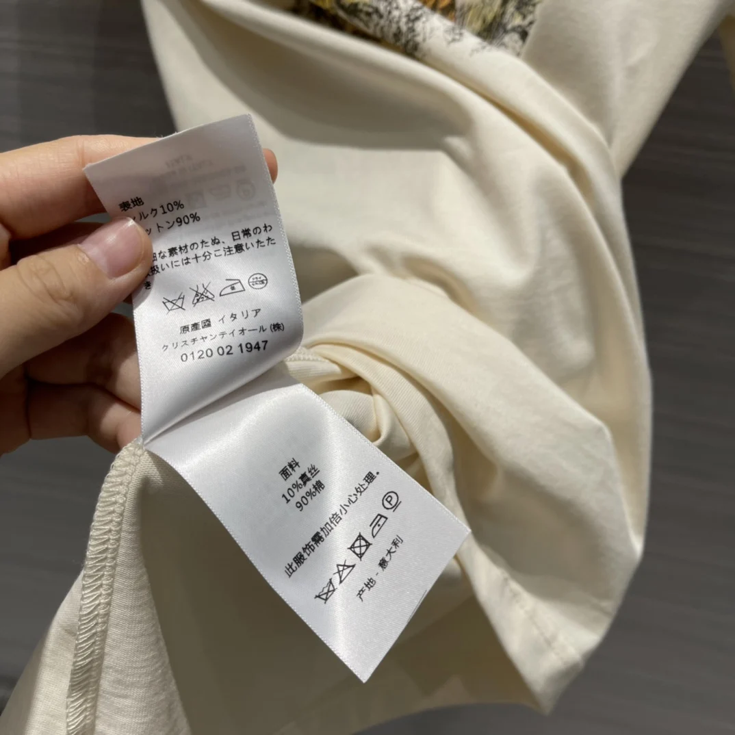 Cartoon Pattern O-neck T-shirts Women Summer New 2021 Luxury Brand Streetwear Casual Loose Short-sleeved O-neck Soft Tshirt Top
Cartoon Pattern O-neck T-shirts Women Summer New 2021 Luxury Brand Streetwear Casual Loose Short-sleeved O-neck Soft Tshirt Top