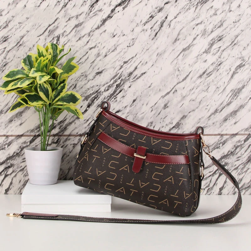 Women shoulder bags fashion Messenger Retro pu leather pvc Casual messenger bags letter pattern bags for women Bolsas
Women shoulder bags fashion Messenger Retro pu leather pvc Casual messenger bags letter pattern bags for women Bolsas