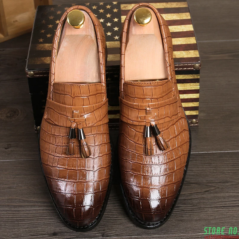 Men's Crocodile Pattern Dress Leather Shoes Wedding Party Shoes Man Business Office Oxfords Fashion Flat Men Shoes Big Size 47
Men's Crocodile Pattern Dress Leather Shoes Wedding Party Shoes Man Business Office Oxfords Fashion Flat Men Shoes Big Size 47