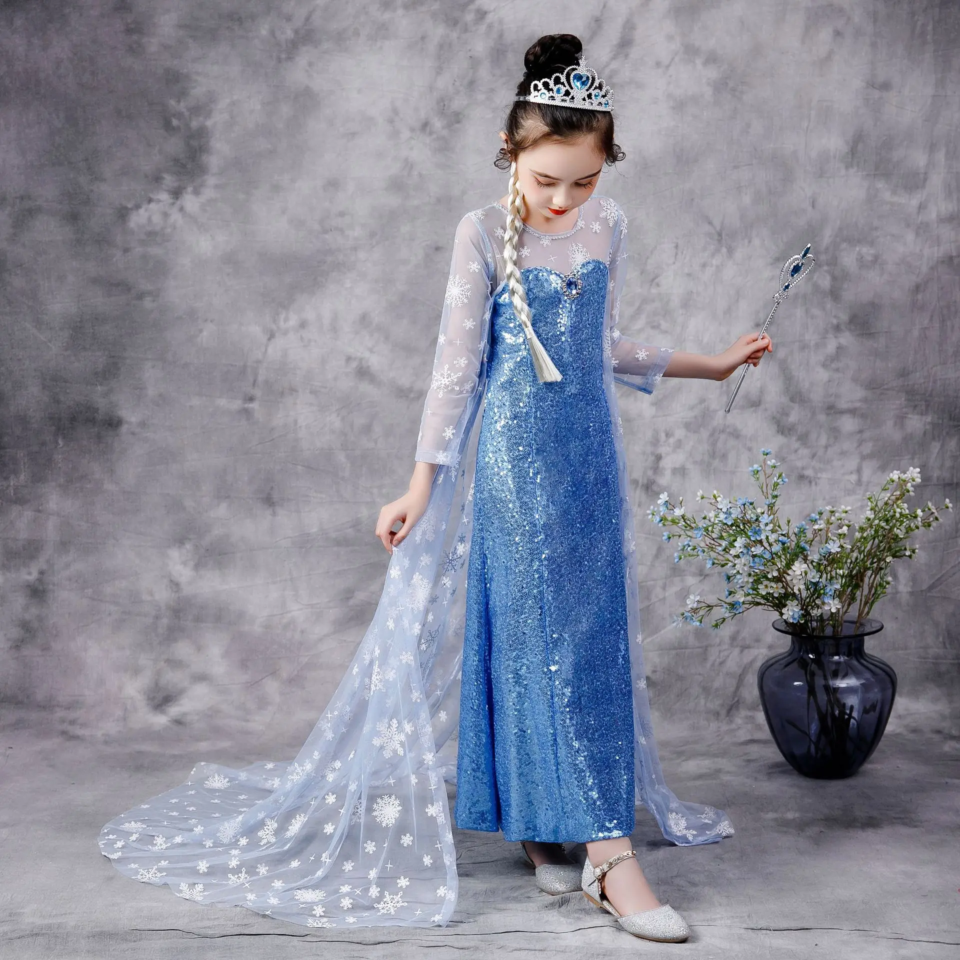 Girls Sequin Dress Long Gown Princess Birthday Party Costume Performance Clothes Halloween Christmas Gifts Lace Cloak Queen Wear
Girls Sequin Dress Long Gown Princess Birthday Party Costume Performance Clothes Halloween Christmas Gifts Lace Cloak Queen Wear