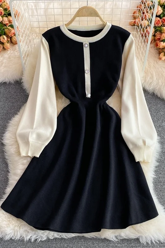 Women's Autumn Winter Knitted Dress 2021 New Color Contrast Lantern Sleeve Slim Show Thin A-line Office Dresses
Women's Autumn Winter Knitted Dress 2021 New Color Contrast Lantern Sleeve Slim Show Thin A-line Office Dresses