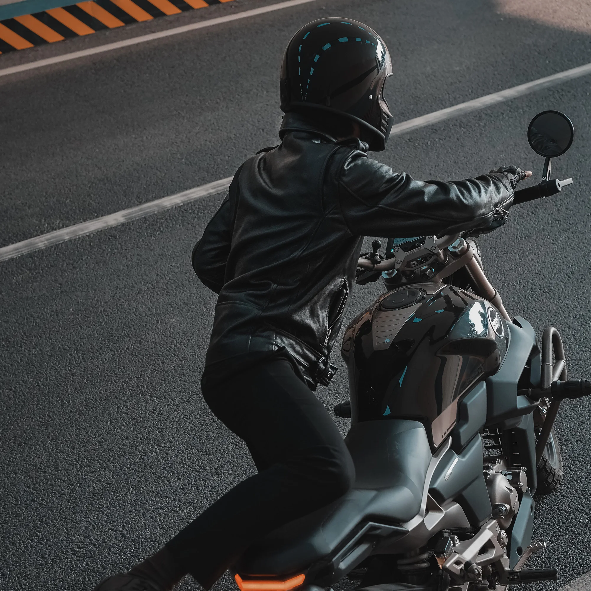 Classical Perfecto Jacket Motorcycle Jackets Men 100% Natural Calf Skin Men Black Leather Coat Slim coat
Classical Perfecto Jacket Motorcycle Jackets Men 100% Natural Calf Skin Men Black Leather Coat Slim coat