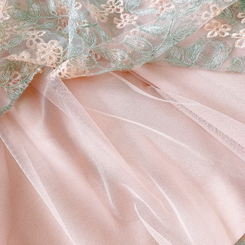 2021 Summer Elegant High Waist Floral Embroidery Long Tulle Skirt Women Fashion A-Line Mesh Long Skirts Woman Ladies Clothes
2021 Summer Elegant High Waist Floral Embroidery Long Tulle Skirt Women Fashion A-Line Mesh Long Skirts Woman Ladies Clothes