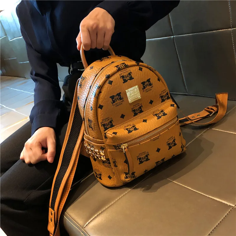 2021 New Fashion Backpack Large-capacity Travel Single-shoulder Backpack Letter Printed School Bag Purses and Handbags Sac Luxe
2021 New Fashion Backpack Large-capacity Travel Single-shoulder Backpack Letter Printed School Bag Purses and Handbags Sac Luxe