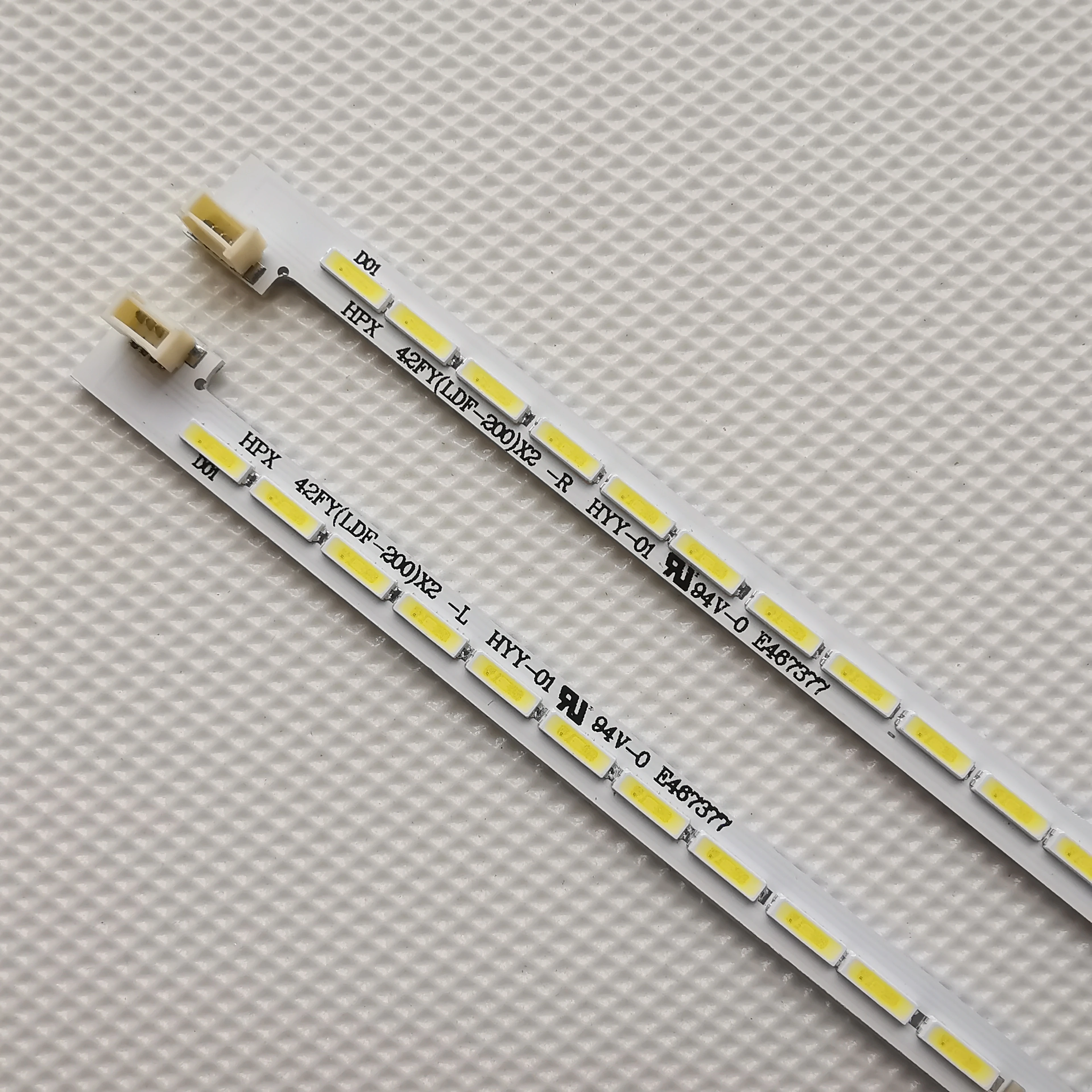 New 2 PCS 472mm LED backlight strip for Skyworth 42" TV 42E760A LC420EUJ SF K2 GT-5300-AZ42000A0 42E680E REL420WY SEL420FY
New 2 PCS 472mm LED backlight strip for Skyworth 42" TV 42E760A LC420EUJ SF K2 GT-5300-AZ42000A0 42E680E REL420WY SEL420FY