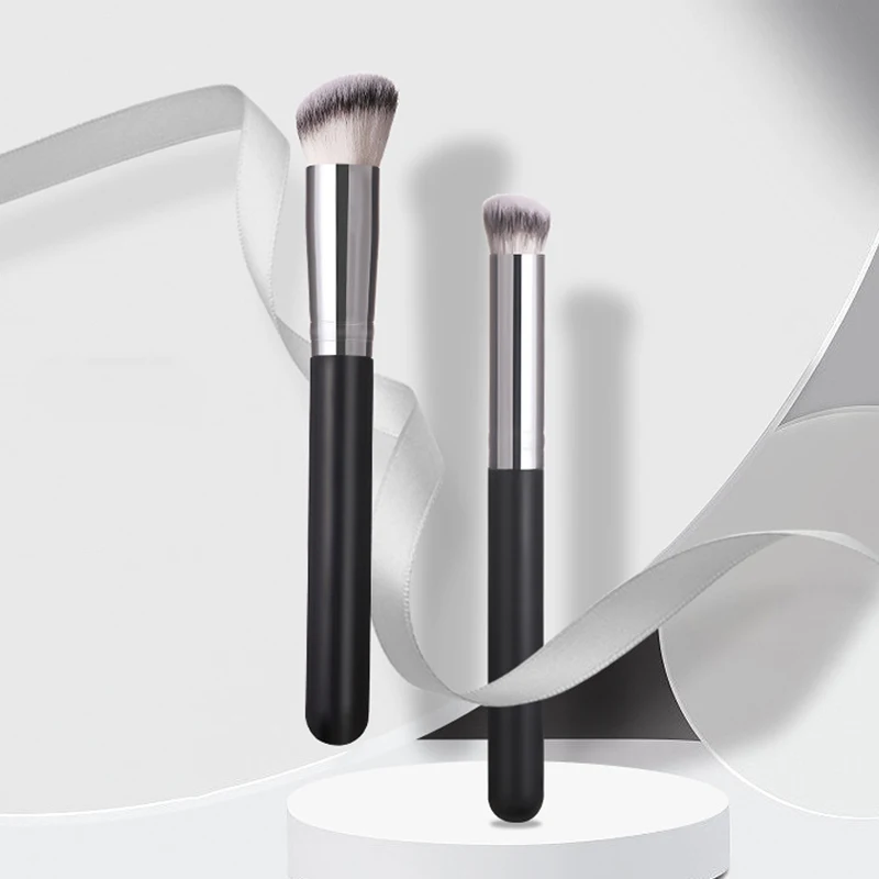 1/3Pcs Makeup Brush Foundation Brush Round Oblique Head Single Concealer Brush Soft Hair Mixed Makeup Brush Beauty Tool
1/3Pcs Makeup Brush Foundation Brush Round Oblique Head Single Concealer Brush Soft Hair Mixed Makeup Brush Beauty Tool