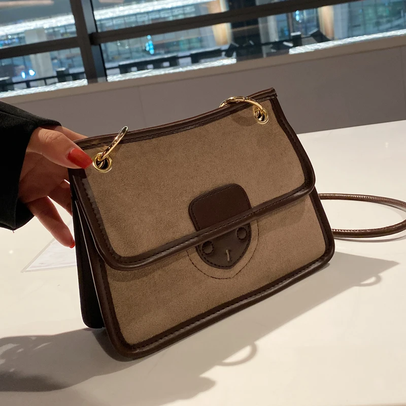 Simple Women's Bag Winter Fashion Cossbody Bag For Women 2021 high quality Women's Shoulder Bag Luxury Brand Design Messenger
Simple Women's Bag Winter Fashion Cossbody Bag For Women 2021 high quality Women's Shoulder Bag Luxury Brand Design Messenger